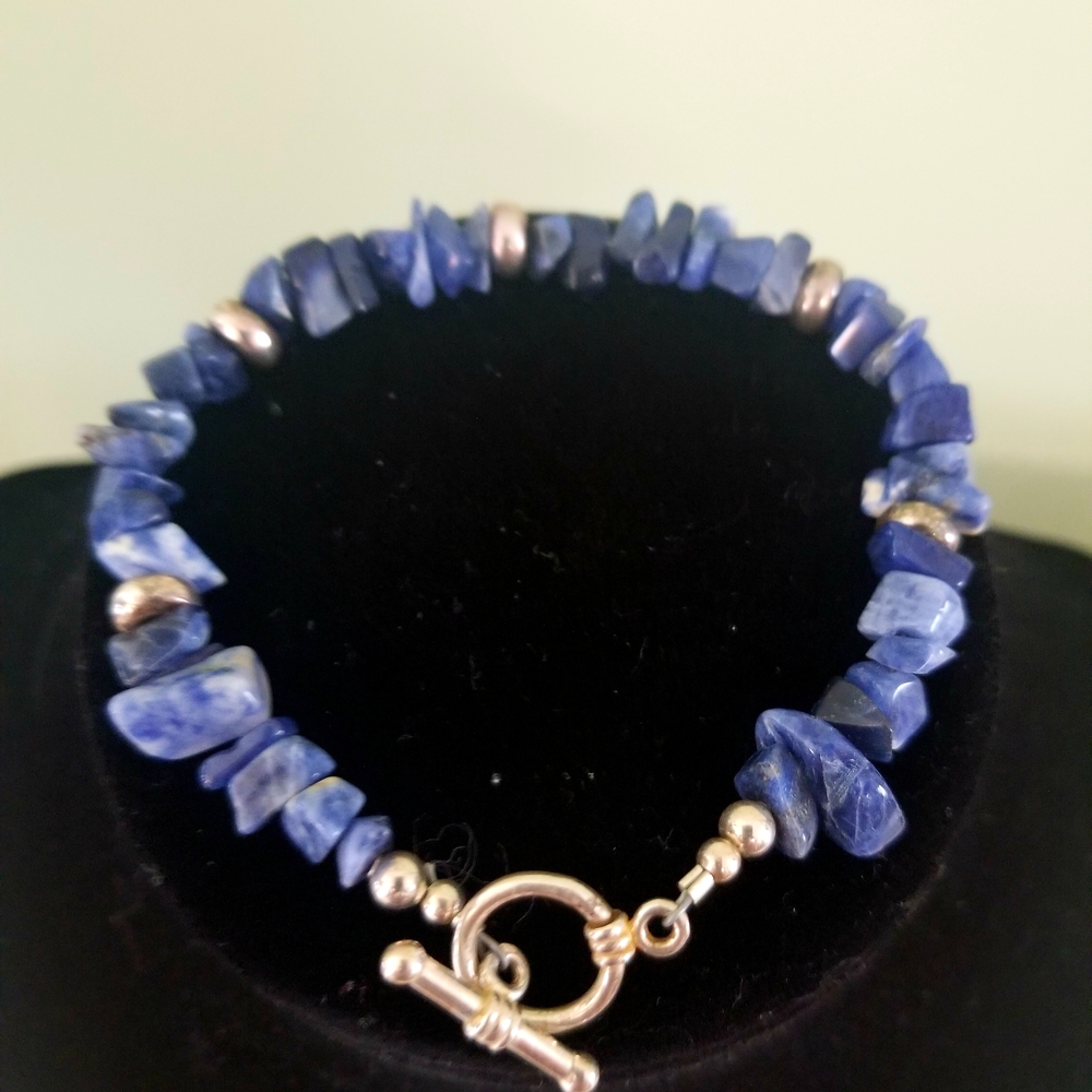 Necklace & Bracelet Set Featuring Sodalite Stones,Silver Accents & Toggle Clasp. - Picture 5 of 5